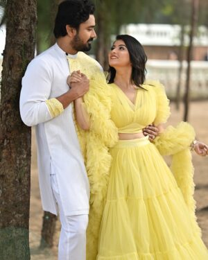 Shweta Bhattacharya Instagram - ❤️❤️
Photography @arindumbhattacharjee 
Makeup @withlovesuranjan 
Styled by @rudra_saha_official 
Wardrobe @biki_couture