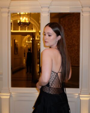 Sigrid Instagram - @stellamccartney for @glamouruk 🖤🇬🇧