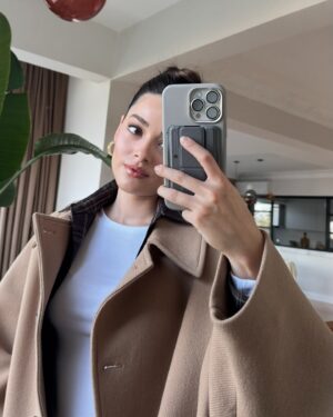 Simay Barlas Instagram - 🌸🤍🌈✨