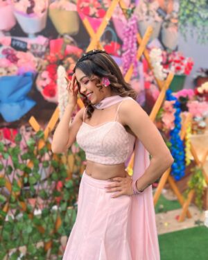 Simran Budharup Instagram - Dreaming Of Love And Flowers 🌹🌸

#Lehenga #flower #cute #pink #favourite #happy happyvibes #trending #indianoutfit #follow #explore