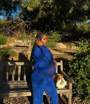 Skai Jackson Instagram - Nature’s garden 🪷🌿