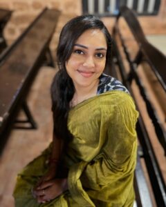 Actress Smruthi Venkat HD Photos and Wallpapers February 2025