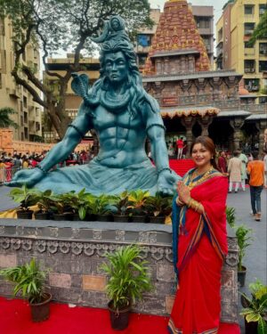 Sneha Wagh Instagram - Ganpati Bappa Morya🎉
Lalbaug Cha Raja ani Mumbai Cha Raja Pratham Divas SanDarshan
.
.
.
@jewelsofmyra 
.
.
.
#mumbaicharaja #lalbaughcharaja #ganpatibappamorya #ganeshfestival #ganeshchaturthi #sarangesneha #snehawagh