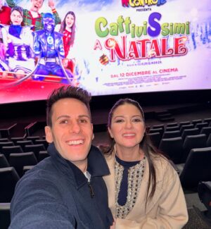 Sofia Scalia Instagram - Fai un film di Natale e sei la persona più felice del mondo 🎄 #cattivissimianatale @warnerbrositalia