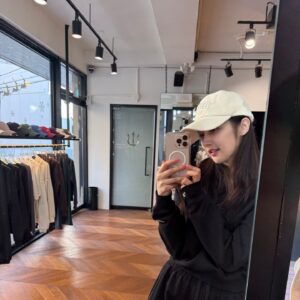 Actress Son Ji-hyun HD Photos and Wallpapers January 2025