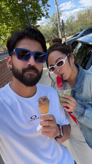 Sonakshi Sinha Instagram - Jabse isse mili hu meri neend udd gayi hai 😡🤪😤

#roadtrip #sonazahtraveltales