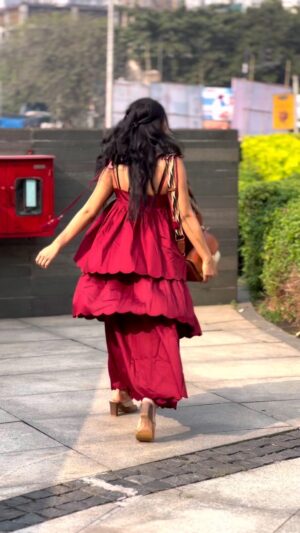 Sonal Vengurlekar Instagram - @shopunrush ♥️

#trendingreels #explore #reelsinstagram #reelitfeelit #shehermain