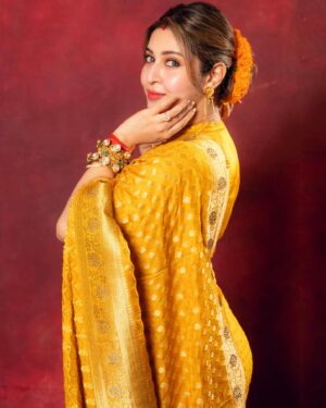 Sonarika Bhadoria Instagram - 🪔💥✨🌻

📸 @mediamansionx