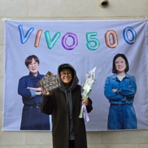 Song Eun-yi Instagram - 또 감동.... 
이가 튼튼하게... 
살아있는것이 장점이니.. 
장점 잘 살려볼께~~~ 
더땡스 내가 더 땡스 !!