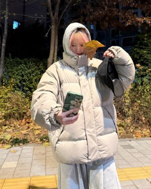 Song Ha-young Instagram - 