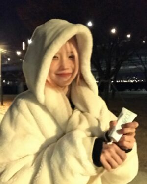 Song Ha-young Instagram - 