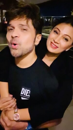 Sonia Kapur Instagram - Blockbuster hit Surroor 2021 title track reels ❤️ @realhimesh