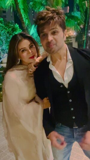 Sonia Kapur Instagram - Happy Diwali To Everyone ❤️ @realhimesh ❤️❤️❤️❤️❤️