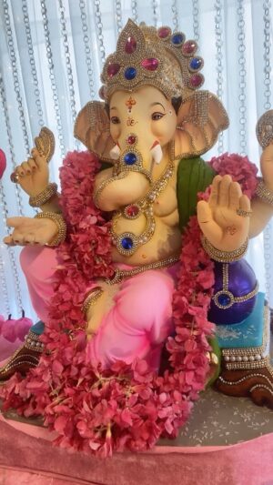 Sonia Kapur Instagram - Happy Ganesh Chaturthi 🙏🙏🙏❤️❤️Ganapati Bappa Morya 🙏🙏❤️❤️