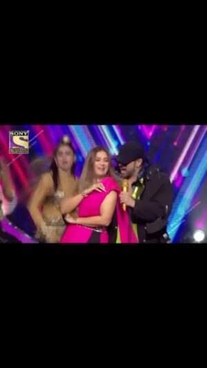 Sonia Kapur Instagram - Tonight grand finale #indianidol #reels