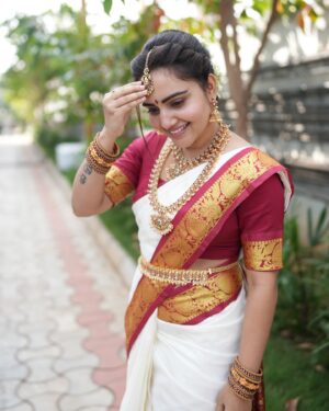 Sonia Singh Instagram - Dhee jodi ♥️
@sidhu_pavan 

📸 : @_surya_teja_9 ♥️
Designer: @shilpacouture 😘
Jewellery: @sri_jewelery 
Hair: @merugumalliaruna