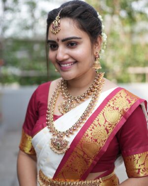 Sonia Singh Instagram - Dhee jodi ♥️
@sidhu_pavan 

📸 : @_surya_teja_9 ♥️
Designer: @shilpacouture 😘
Jewellery: @sri_jewelery 
Hair: @merugumalliaruna