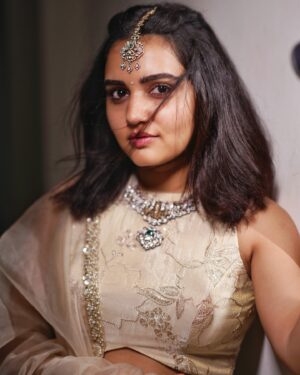 Sonia Singh Instagram - Just glowing ✨

Dress courtesy: @shilpacouture 
Jewellery: @goyazsilverjewellery 
PC : @_surya_teja_9