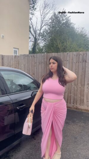 Sophia Grace Brownlee Instagram - cutest girl bump outfit 💕🎀🩰 @FashionNova