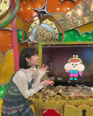 Sora Tamaki Instagram - 💰

カネオくん！
今回は海上保安庁について🌊

密漁船を追跡する様子を初めて見たのですが
衝撃的でした🫨

ぜひご覧ください！

knit&shoes @randa_pic
bustier @asknowaspinky
skirt @somari_imagination
earring&ring @cattlya130

#有吉のお金発見突撃カネオくん 
#田牧そら