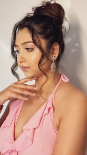 Soumi Ghosh Instagram - #beauty #photography #bold #love #pink #instagood #instagram #canon