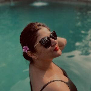 Srabanti Chatterjee Instagram - Looking forward to Peace , Prosperity and Happiness .
Happy New Year ✨❤️