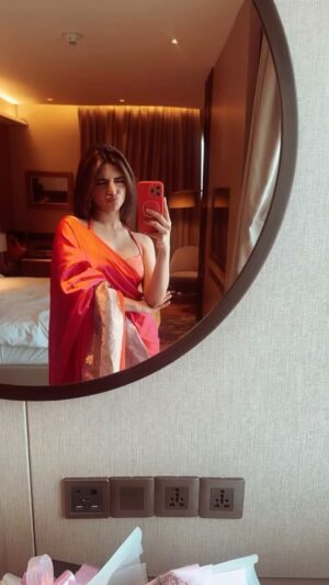 Sreeleela Instagram - Just your naari in a saree 🧡