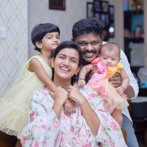 Sridevi Ashok Instagram - 100 days of giggles, naps, and endless love 🥰🫶🧿
@ashok_chintala @sitara_chintala 

Photography: @rootzstudios