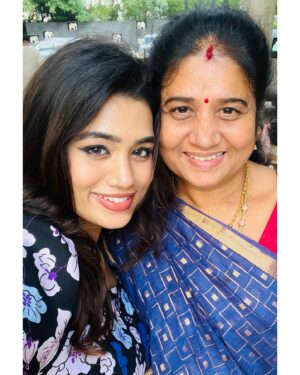 Srinisha Jayaseelan Instagram - Happy Birthday Mummy❤️💜🧿
I couldn't imagine my life without you, Mummy. Your love and support have made every moment so beautiful and meaningful. Thank you for all the sacrifices you've made and for always being there to lift me up. I love you so very much😍💜❤️🧿