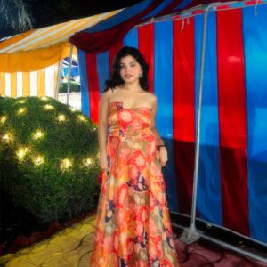 Srishti Garg Instagram - can u tell i just danced on tattad tattad💅🏻

this dress is custom made from @shop.joules absolutely love ittt💞💞