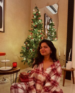 Srishti Garg Instagram - my safe space 🏡🪴💗🧚‍♂️✨

so proud of myself for this christmas corner