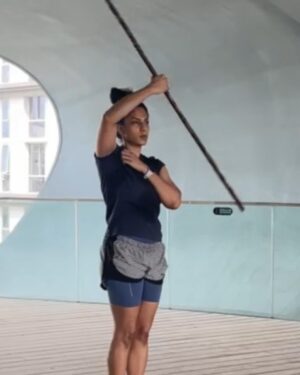 Sriya Reddy Instagram - Just like a #hungrycheetah ! #kalaripayattu #onedayatatime !