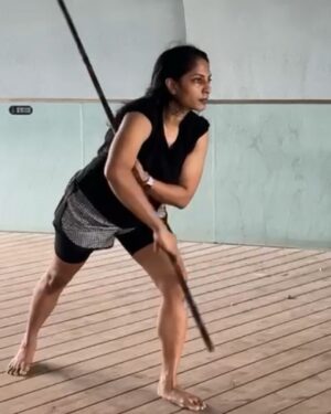 Sriya Reddy Instagram - Just like a #hungrycheetah ! #kalaripayattu #onedayatatime !