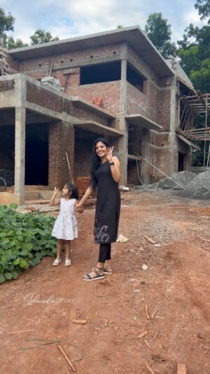 Sshivada Instagram - Goodbye, 2024! This year marked one of our dreams come true—watching our house transform from a construction site into the beautiful home we now live in. Feeling so grateful for this journey and excited for new beginnings in 2025! 

PS:Watch the full video of our home  tour on my YouTube channel! @dcasa_architectural_studio 

#Reel #ReelItFeelIt #ReelKaroFeelKaro #instagramreels #HouseTransition #NewBeginnings #DreamHome #Goodbye2024 #GratefulHeart #HomeSweetHome #TransformationJourney #YearInReview #2024Recap #BuildingDreams #HomeGoals #ReelLife #ReelVibes #HappyNewYear #2025Ready