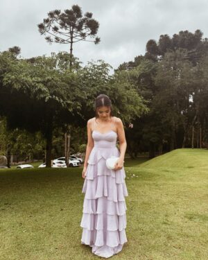 Stefany Vaz Instagram - encerrando a temporada de casamentos de 2024 e não podia ser melhor ☔️🪻🌂💟✨🗣️

e a marca que me acompanhou durante esse casamentos foi @kojistoreoficial que tornou as cerimônias mais coloridas pra mim.

beleza por: @gabisavaginmakeup & @joaocarlosbhair 💌