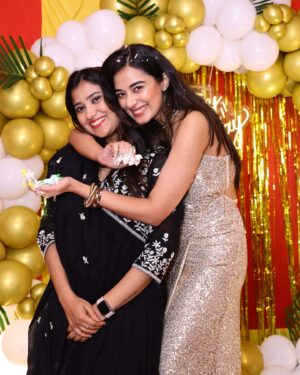 Stefy Patel Instagram - Grateful ✨Blessed✨Birthday 2025♥️
.
My idea of birthday has always been with my family at home in Hazaribagh, thankyouuuu universe for blessing me with such a loving family🥰Thankyouuu everyone for all your wishes and love, really means a lot ♥️
.
5th photo is a very Special one ♥️
The best part about this year birthday was my dada and dadi ji joined us till 1am though they generally sleep by 9.30pm🥂
And we danced our hearts out till 3.30am💃🕺
Aur baatein toh hamari subah 6bje tak chal Rahi thi🤓😋
.
Didn’t had my birthday cap this year but had my Nemo cake 🐠🥰
.
Happppyyyy birthdayyyyyy Stefyyyyyyy♥️
.
Shot by @ayyazphotography