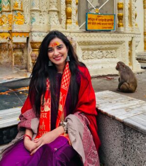Stefy Patel Instagram - Toh apne birthday week pe hum Ram Lalla ji and hanuman ji se milne Ayodhya gye the 🙏♥️
.
.
Blessed and grateful for such a beautiful start of 2025🥰