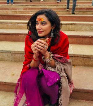 Stefy Patel Instagram - Toh apne birthday week pe hum Ram Lalla ji and hanuman ji se milne Ayodhya gye the 🙏♥️
.
.
Blessed and grateful for such a beautiful start of 2025🥰