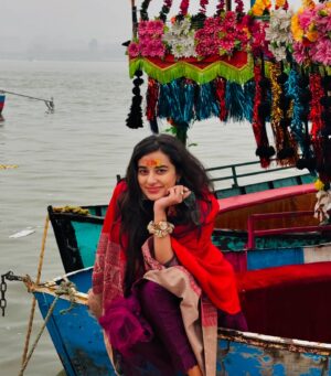 Stefy Patel Instagram - Toh apne birthday week pe hum Ram Lalla ji and hanuman ji se milne Ayodhya gye the 🙏♥️
.
.
Blessed and grateful for such a beautiful start of 2025🥰