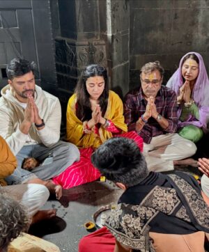 Stefy Patel Instagram - Har Har Mahadev 🙏♥️
.
.
Grateful and blessed, Thankyouuu 2024 for everything, happy and all excited to welcome 2025♥️