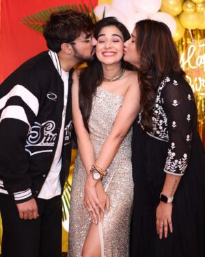 Stefy Patel Instagram - Grateful ✨Blessed✨Birthday 2025♥️
.
My idea of birthday has always been with my family at home in Hazaribagh, thankyouuuu universe for blessing me with such a loving family🥰Thankyouuu everyone for all your wishes and love, really means a lot ♥️
.
5th photo is a very Special one ♥️
The best part about this year birthday was my dada and dadi ji joined us till 1am though they generally sleep by 9.30pm🥂
And we danced our hearts out till 3.30am💃🕺
Aur baatein toh hamari subah 6bje tak chal Rahi thi🤓😋
.
Didn’t had my birthday cap this year but had my Nemo cake 🐠🥰
.
Happppyyyy birthdayyyyyy Stefyyyyyyy♥️
.
Shot by @ayyazphotography