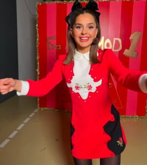 Stephania Potalivo Instagram - Sidste års jule look vs. dette års 🎄👵🏽