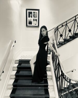Su Burcu Yazgı Coşkun Instagram - Cannes 🇫🇷🖤

@dorukkakiz @studiotayfunkaba