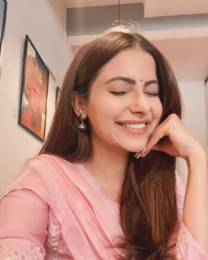 Subha Rajput Instagram - Are re re re re…….,..🎶💃🏻
.
.
.
#subharajput #blessed #gratitude