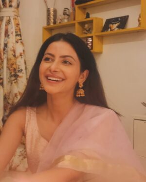 Subha Rajput Instagram - What a day ! Thank you @malkhansiingh bhai and @priyankapathak007 di!!! Loads of love . This Diwali will always be a memorable one!🤗♥️🥰🎇🥳🪔
.
.
.
#diwali #festival #subharajput #gratitude #love #blessed