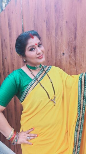 Sudha Chandran Instagram - Cute song on a cute sweet moment.....
.
.
.
.
...@sudhaachandran
.#viralreels #viralvideos #viral
#pinkvilla #dangaltv#bekaaboo#tellychakkar
#sudhaachandran #colorstv #colourtv #naagin6 #zee5 #zeetelugu #reelsgram #reelsvideo #balajitelefilms #dance #tending #instagram #bollywood #reels #india #comedy#enterr10#trendingreelsvideo#trendingreels #dancereels#dangaltv@makeupbyfarhan @makeupbyshahrooq@vijaylokhande0610@oldsongs
@kalpanathore @sumitsenapati5558