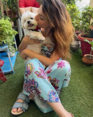 Sukriti Kakar Instagram - Thank you 2024!!!! I’m holding on to all the happy times close to me & the moments of growth - which this year had plenty many - personally & professionally.. 🥂So, to more life, more living in the moment, more self awareness, more smiles, more love, more giving, even more trusting the universe , more praying, more learning, more travel, more spontaneity in the new year .. & OFCOURSE, new and so much more music!!!! 
Sorry I thanked you so late 2024, ( atleast on social media 😂 ) but you’re not one to forget easily & I’m going to be forever grateful ♥️😇🎈