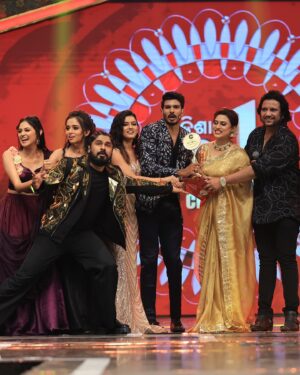 Suman Pattnaik Instagram - Can’t Thank you all enough for all your love and support guyzz 😭🥰💕 

Got 3 awards as
Best Actor Female Viwer’s choice for “Bhagya Rekha” ✨ 
Best Actor Female viewer’s choice for Film “Kemiti Kahibi Mun “
Best Judges Team for Raja Queen 2024 🫰

And also our Film “Kemiti Kahibi Mun” got the Best Film viewer’s choice 2024 🫶🥹 

Extremely overwhelmed by your LOVE 💕 

Thank you JAGA for everything 🙏💕

Thank you @zee_sarthaktv @pratikseal sir @ahana.chakraborty.50 @tanmaya.cine @pritilopa  for believing me 🫶🫰

Thank you Papa, Mama, Apa, Bhai and my whole family for ur constant support 💕 can’t explain how lucky I am for having you all 🥰 @sadhupattnaik @pattnaik_srabani_1972 @sheetal.pattnaik.96 @s_a_h_i_l_p_a_t_t_n_a_i_k @_.s_h_i_l_p_i._ @_._.sejal._ 

Thank you all my well wishers, my colleague and my elders for all ur love and blessings 🫶🫰 

Thank you my audience 😘 it would never gonna happen without ur love and support 😘 

Last but not the list Thank you my love @saplin_mishra__official 😘 without you I may not came this far ✨ Thank you for always being there🥰 my constant 💕 
and congratulations for the Award for Best Actor Male Viewer’s choice for our film “Kemiti Kahibi Mun” 🫰 U r the best 🥰🥰🥰 

#zssa 
#zeesarthaksansaraward2024 
#bestactress
#instagram 
#instagood 
#instalike 
#zeesarthak