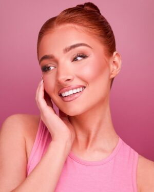 Summer Harte Instagram - Doll face 🎀🩷💕💘💓 
Beauty shots for @__dollbeauty_ 🩷