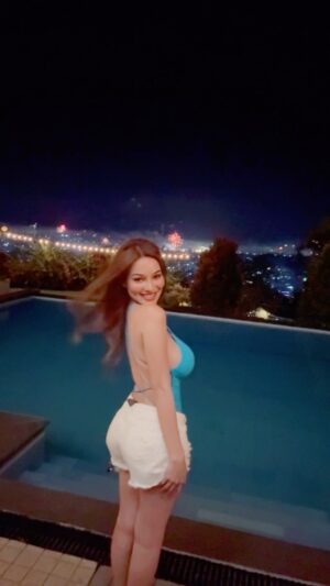 Sunshine Guimary Instagram - Happy New Year 🎉🎊